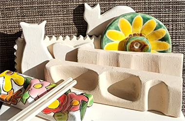 時計盤あるいは箸置、アロマストーン、お香立て等